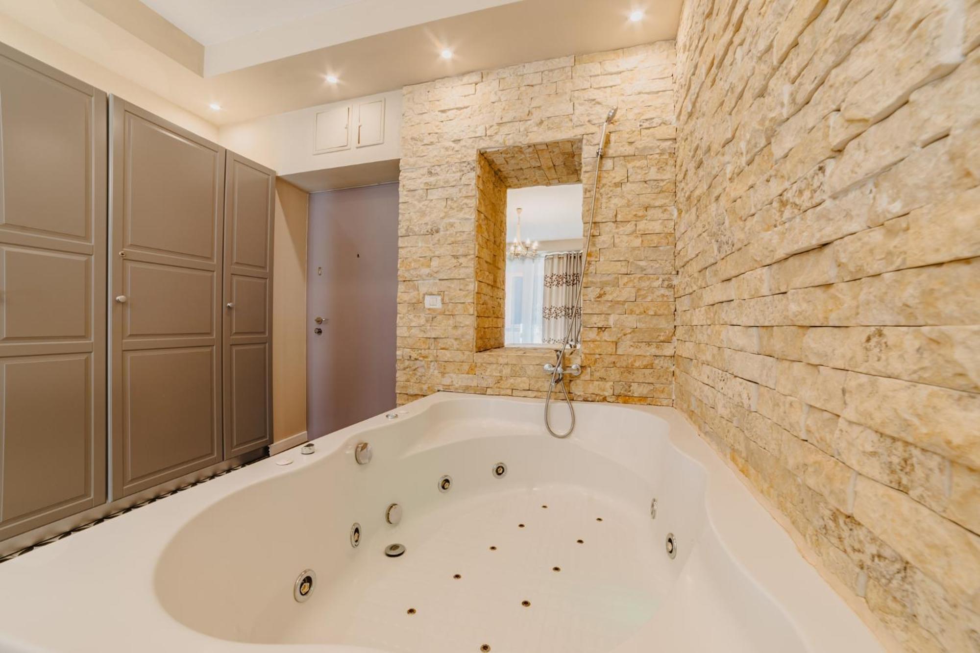 Romantic Jacuzzi Belleview Studio Sinaia Exterior photo